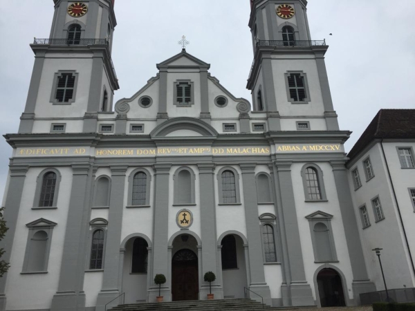 PHOTO 2018 10 01 19 57 01