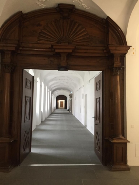 PHOTO 2018 10 01 19 57 04